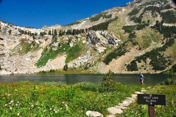 Chegando ao Holy Lake na nossa trilha pelo Grand Teton National Park, no Wyoming, nos Estados Unidos